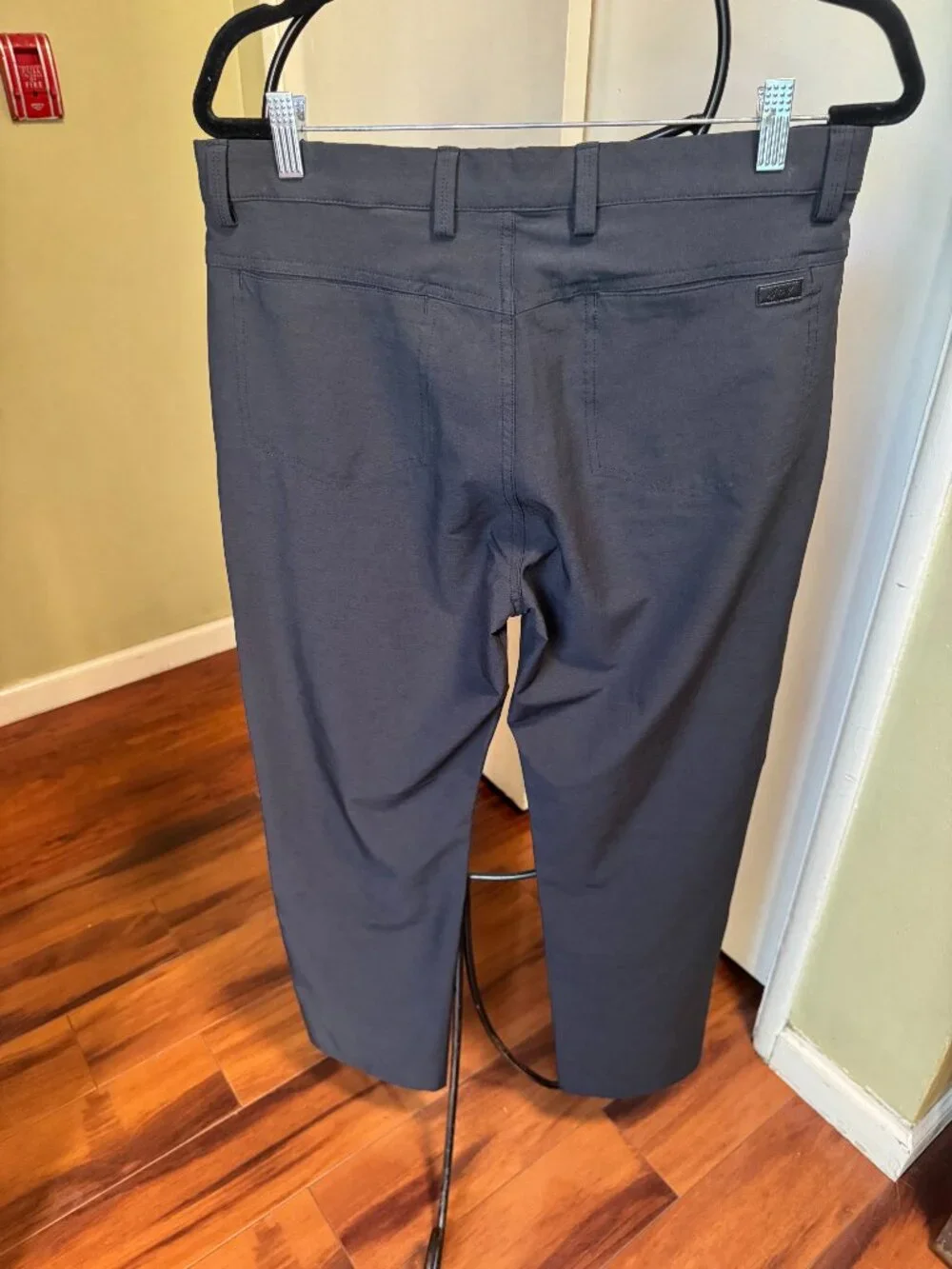 Greg Norman pant comfort waisband size 32 x 28 stretch straight like new